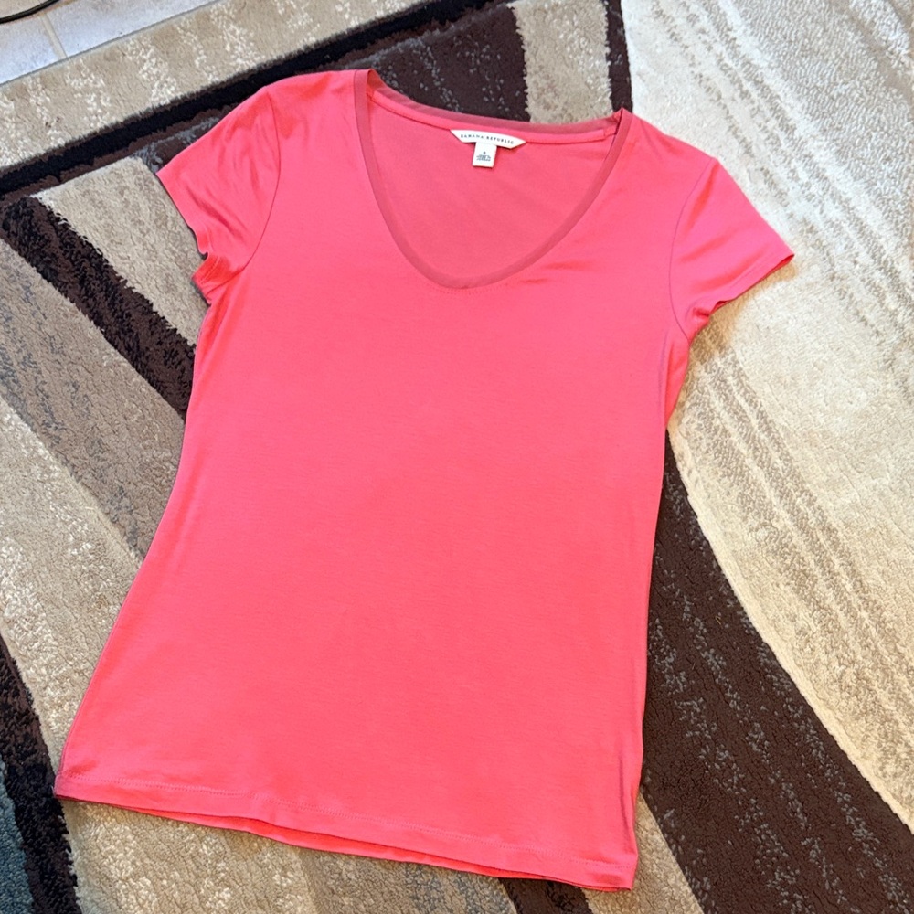 Banana Republic Coral Short Sleeve Tee